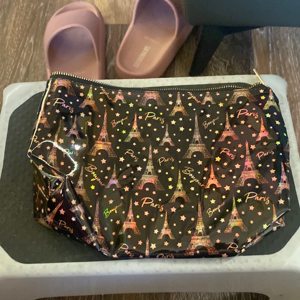 Bonjour Paris, make up bag